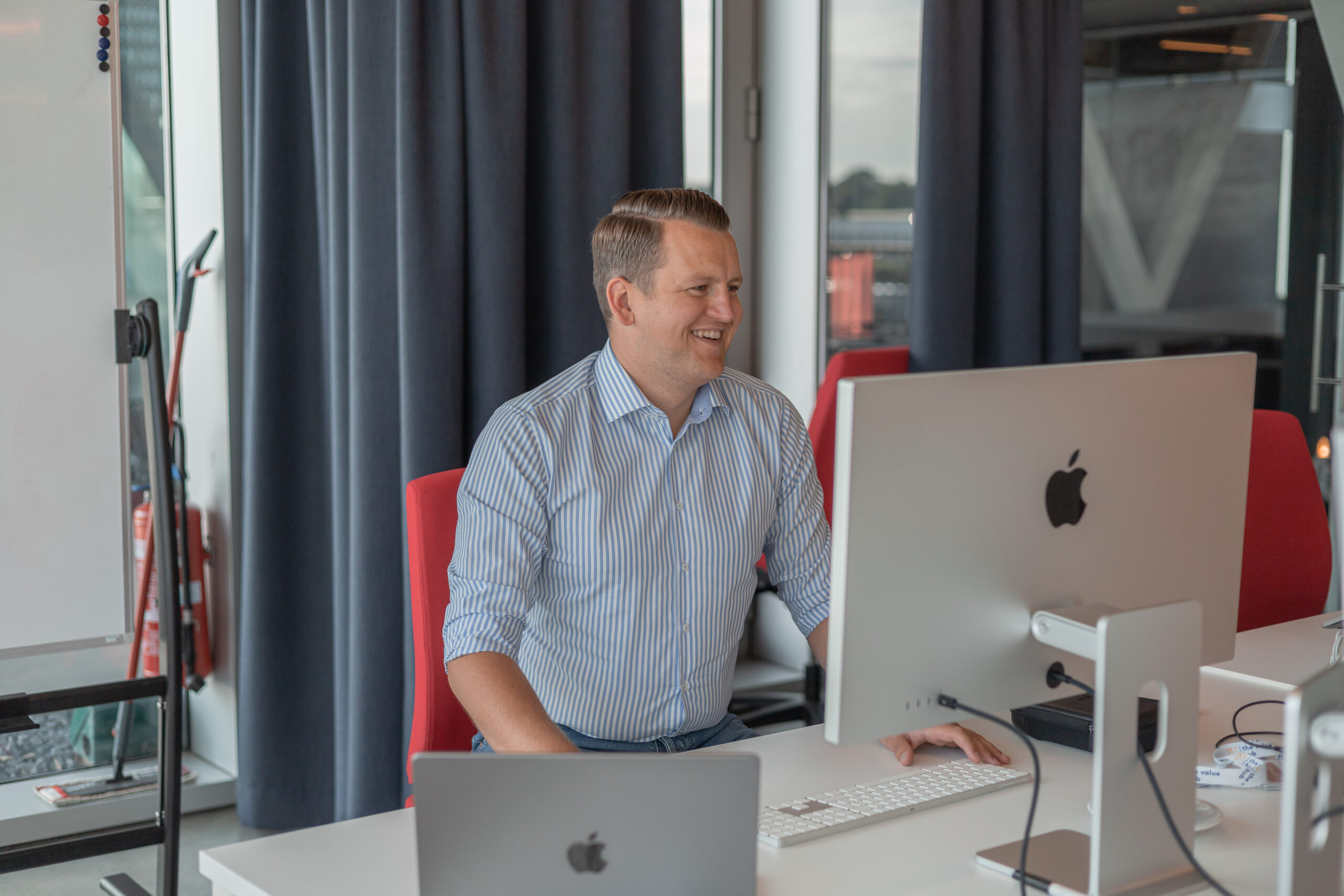 main image about our case Building shared understanding of blockchain in the public sector.